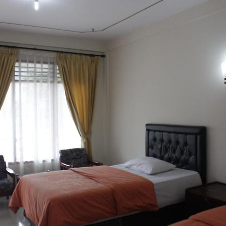 Hotel Dumasari Tuk Tuk Extérieur photo